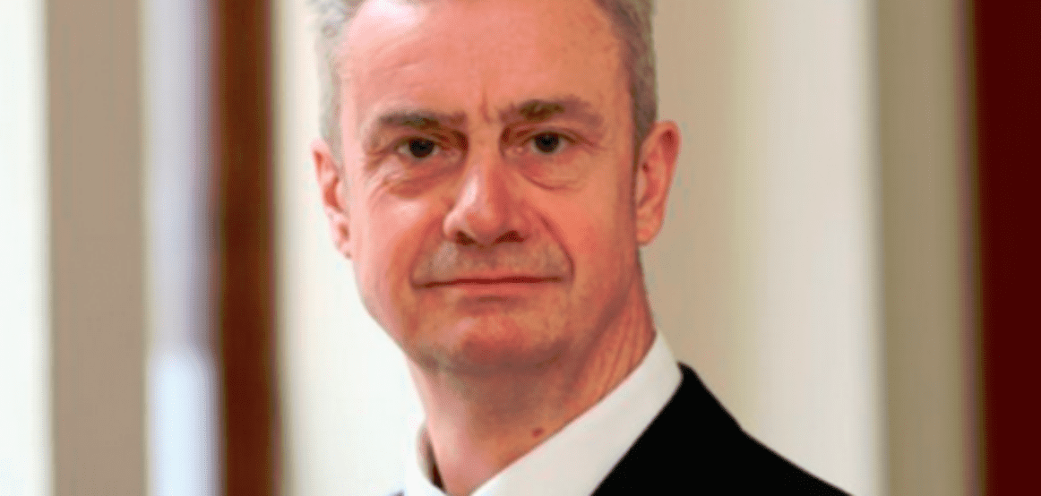 “Situata politike në Kosovë, më e rëndë seç perceptohet”/ Ambasadori britanik: Kompromisi është zemra e zgjidhjes