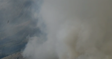 Dukat, vijon zjarri/ Era favorizon përhapjen e flakëve