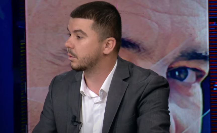 Ikën Florian Sulejmani/ Gazetari Leka: Ende nuk dihet arsyeja konkrete e dorëheqjes, më parë ka qenë i pezulluar
