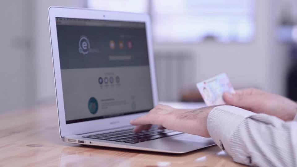 Shqiptarët do vetëdeklarojnë adresën/ Procedura, online në e-Albania. Është detyrim ligjor