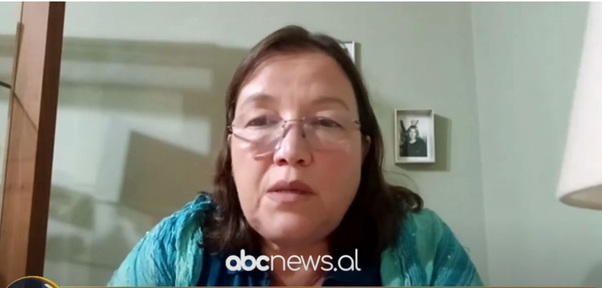 Lapaj humb mandatin (dhe fytyrën)/ Gjikondi: Debat i shëmtuar mes të rinjve