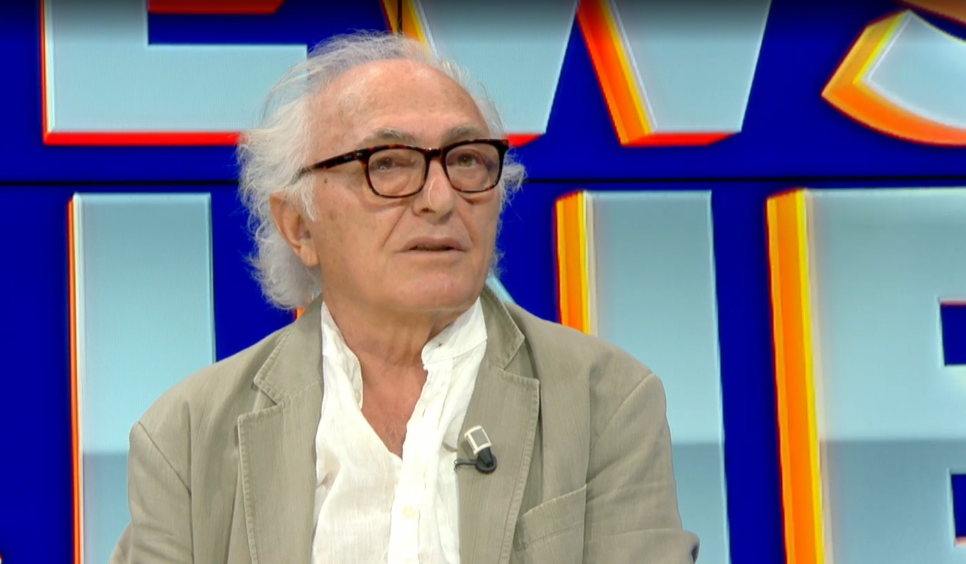 Lapaj kërkon mandatin/ Frrok Çupi: Nuk largohet, do që të mbrojë të kaluarën familjare shumë të keqe