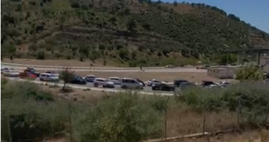 Radhë automjetesh në Qafë Botë, vonesa në palën greke