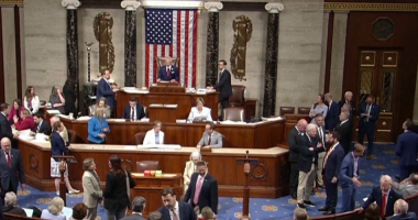 Kongresi: Të hapen dosjet ‘Epstein’/ Dy dhomat votojnë me shumicë, pritet firma e Trump për ligjin