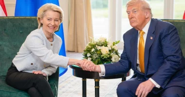 Marrëveshja tregtare SHBA-BE/ “New York Times”: Europa u tërhoq për të shpëtuar veten