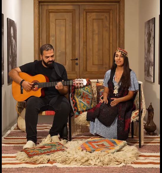 Britanikja emocionon duke kënduar shqip, Rama: Shqiptar bëhesh edhe me zemër, siç Sara ka zgjedhur Shqipërinë