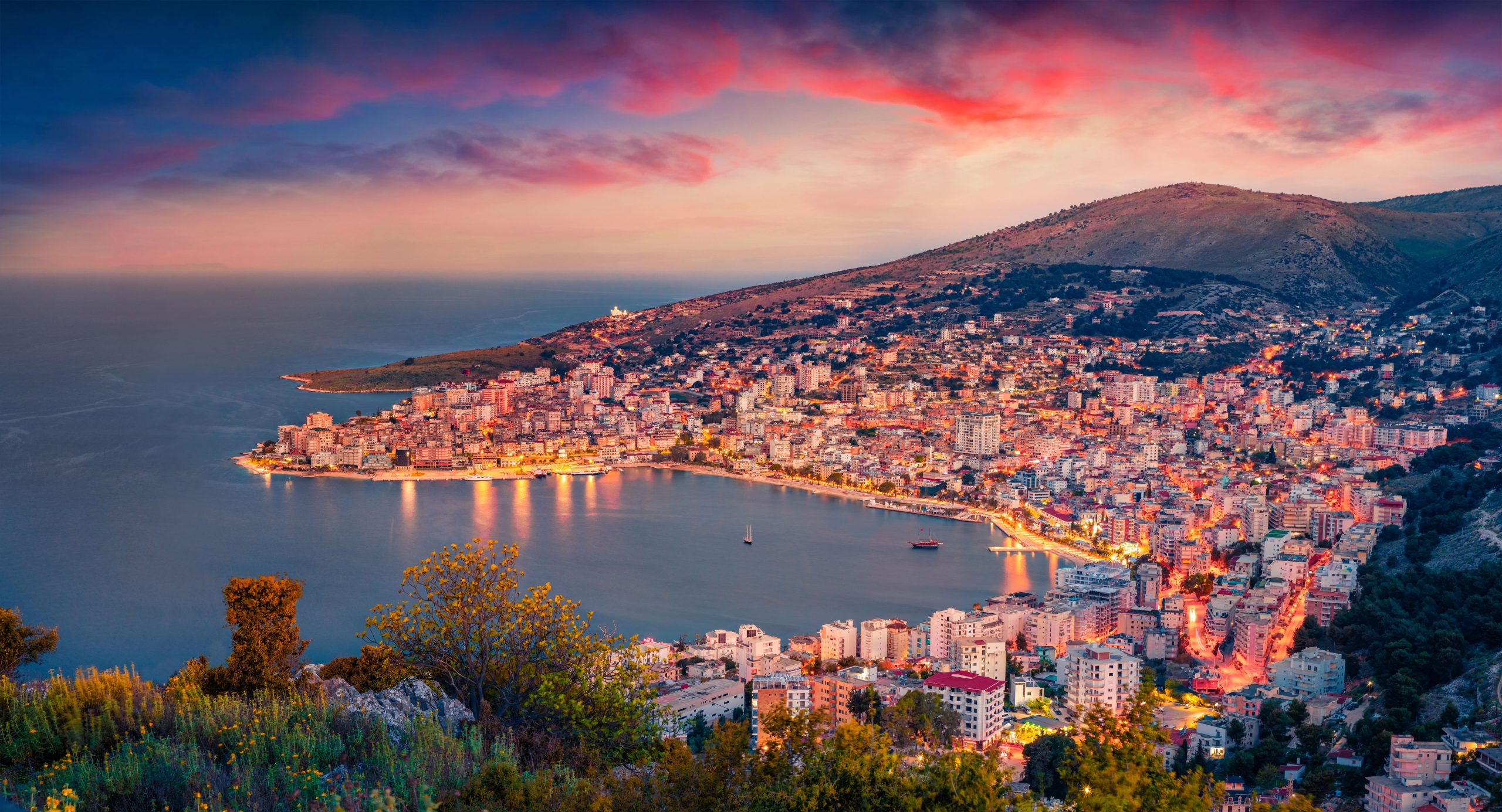 Zhduket turisti portugez/ Sarandë, u fut në det për t’u larë, policia vijon kërkimet për gjetjen e 57-vjeçarit