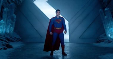 “Superman” nis fluturimin me mbi 130 milionë dollarë në arkëtime