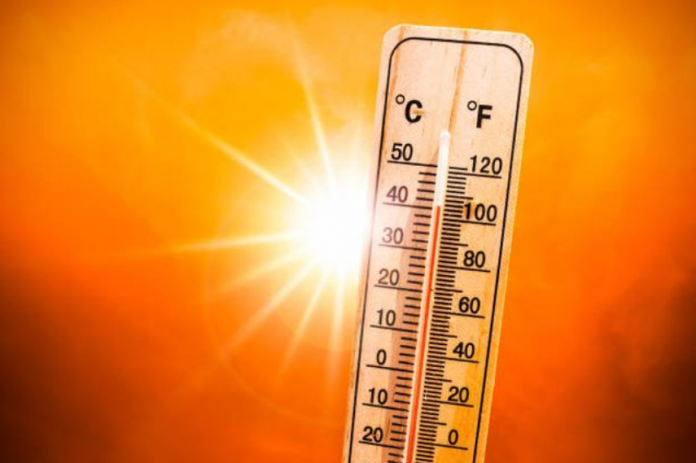 E shtunë e nxehtë, temperatura mbi 40 gradë celsius gjatë ditës