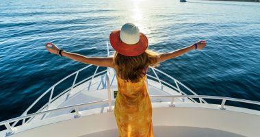 Turizëm dhe kritika, cilët janë turistët më pak të pëlqyer në Europë?