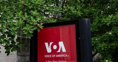 Administrata Trump synon të pushojë nga puna 500 punonjës të “Zërit të Amerikës”