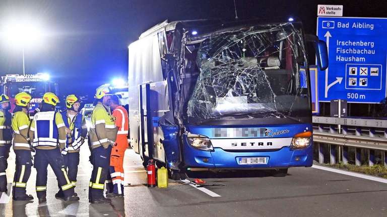 Aksident në Gjermani/ Autobusi me udhëtarë nga Kosova përplaset me kamionin, 30 të lënduar