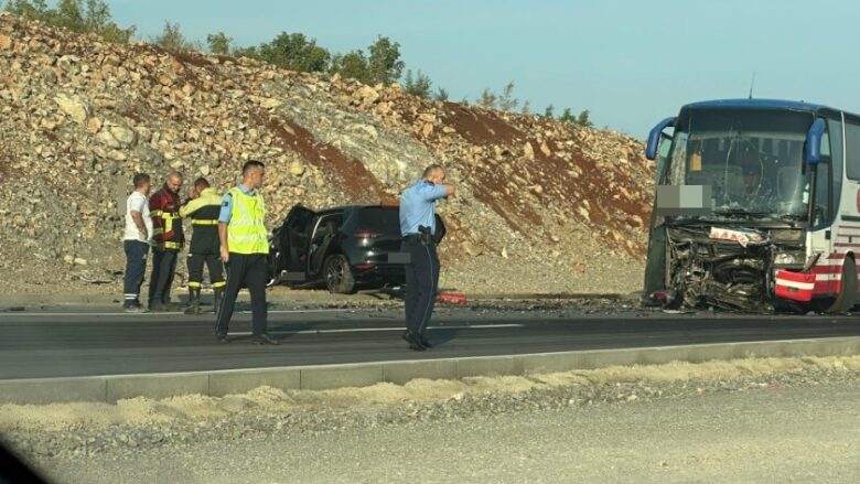 Aksident në Kosovë, një i vdekur dhe pesë të lënduar