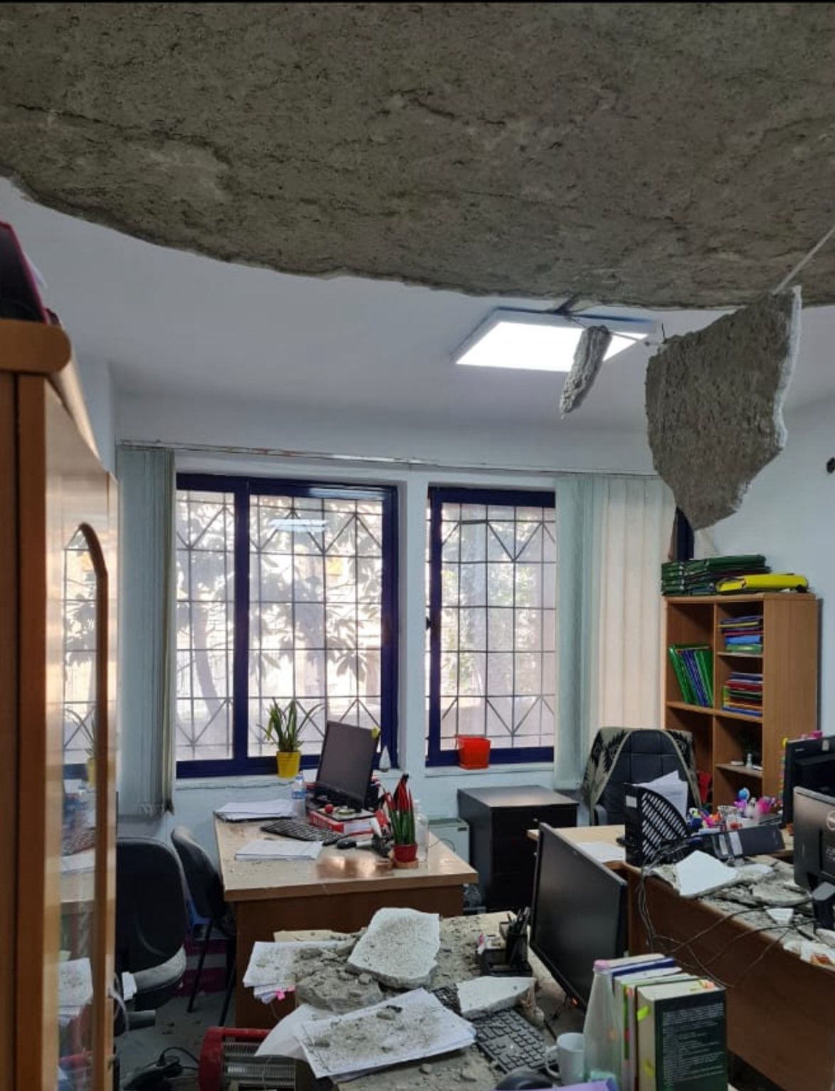 “Më në fund gjykatësi Balliu nxori arsyetimin e shkruar të vendimit të tij skandaloz”/ Rama: Gjykatës në favor të ndërtuesve të paligjshëm