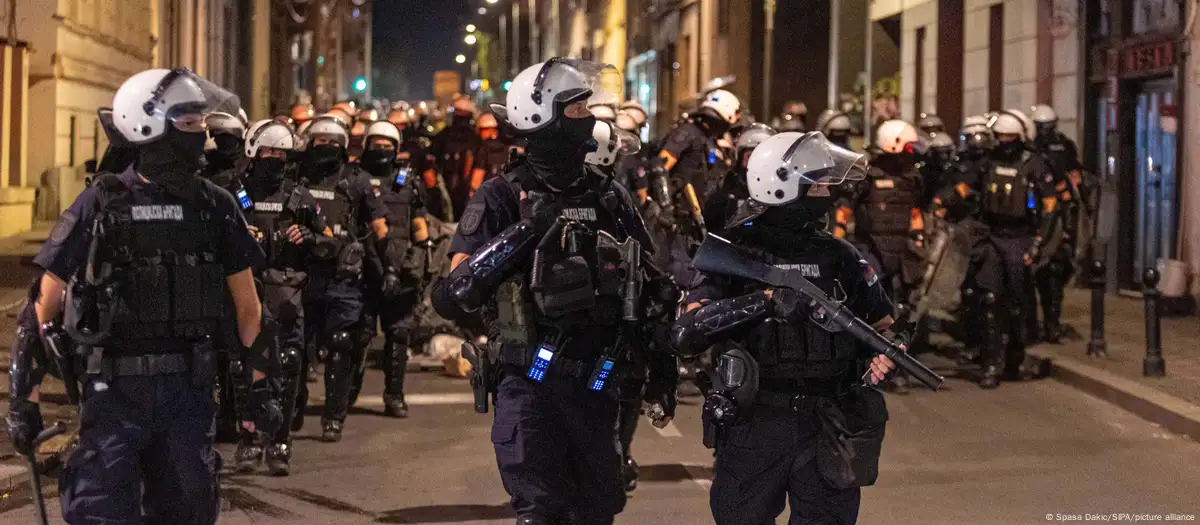 Dhunë, kaos dhe kërcënime në Serbi