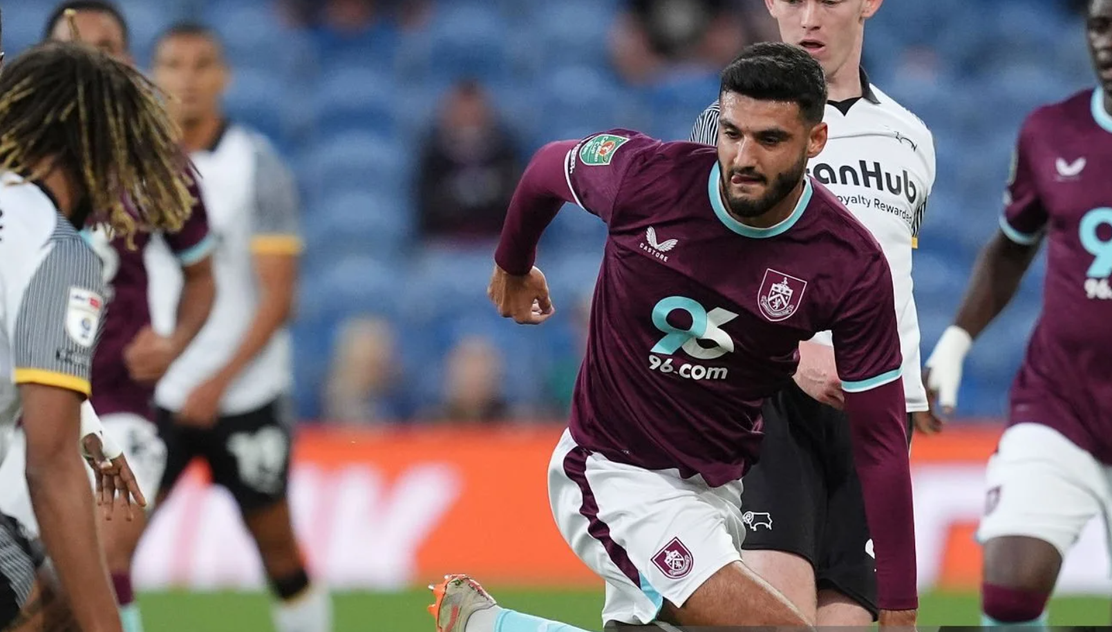 Broja, gati për Kombëtaren/ Sulmuesi kuqezi luan si titullar me Burnley, asist në Kupë