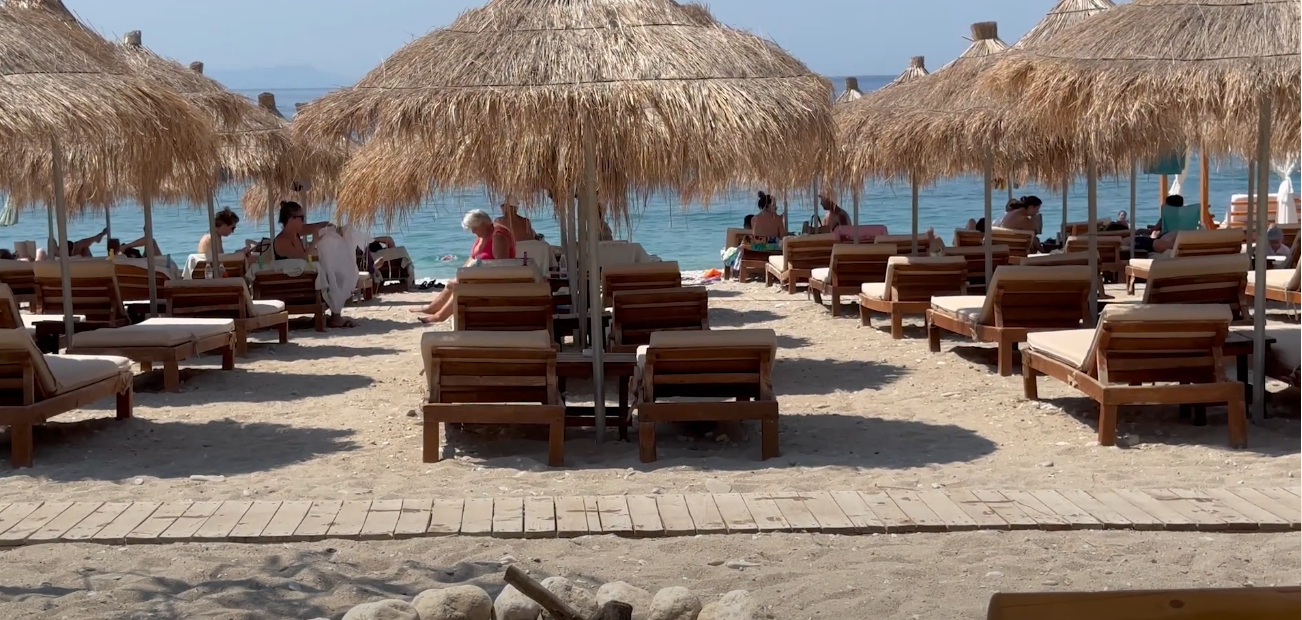 Saranda, destinacion për të huajt/ Turistët: Shqipëria është një zbulim i mrekullueshëm