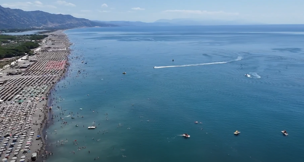 Fluks peshuesish në Velipojë, vlerësojnë hapësirat publike dhe çmimet e përballueshme