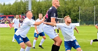 Futbollisti më i gjatë në Botë/ Podkolzin vendos rekordin pasi debuton në Kupën e Rusisë