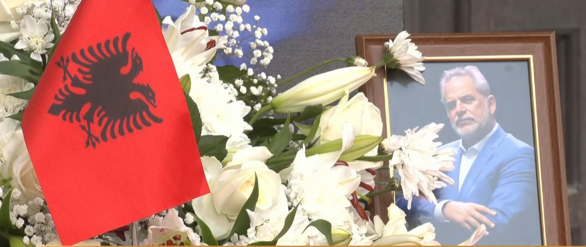 Lamtumirë Artur Zheji! Homazhe gazetarit dhe analistit që u nda nga jeta dy ditë më parë