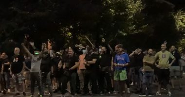 Trazirat në Serbi, qeveria kundër protestuesve, dënon tubimet në Beograd dhe Novi Sad