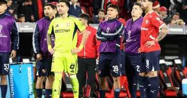 Kur futbolli kthehet në “luftë”/ Dhunë ekstreme e tifozëve, ndërpritet sfida në Kupën e Amerikës