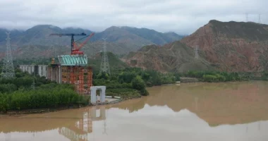 VIDEO/ Shkon në 12 numri i viktimave nga shembja e urës në Kinë