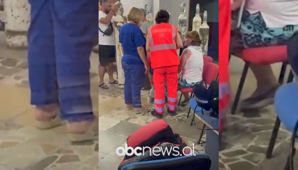 VIDEO/ Zjarri ‘rrethon’ Delvinën, evakuohen banorët, masa urgjente edhe në spital, hiqen bombolat e oksigjenit