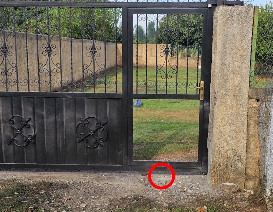 Lëndë plasëse banesës në Fushë Kuqe, policia: Në vendngjarje u gjetën disa gëzhoja