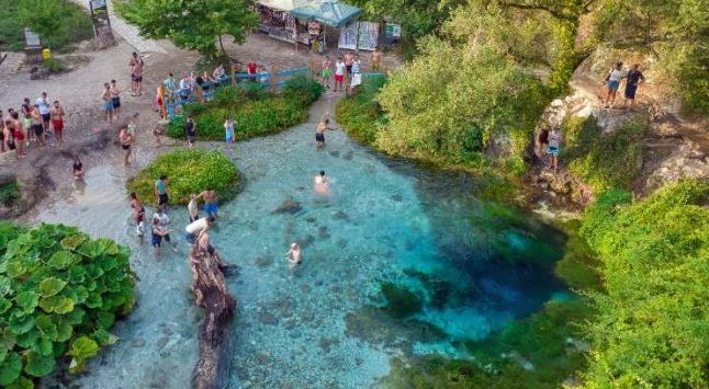 Shqipëria destinacion për turizmin dentar/ Preferohet jo vetëm për natyrën, por edhe për shërbimet shëndetësore