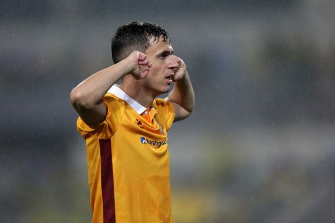 Asani shkon në Iran/ Ylli i kombëtares arrin akordin me klubin e elitës, Esteglal