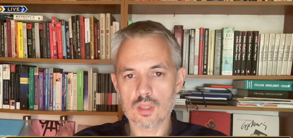 “Cirk politik” në Kosovë/ Maliqi: Situata aktuale, absurde. Duhet patjetër konsensus!