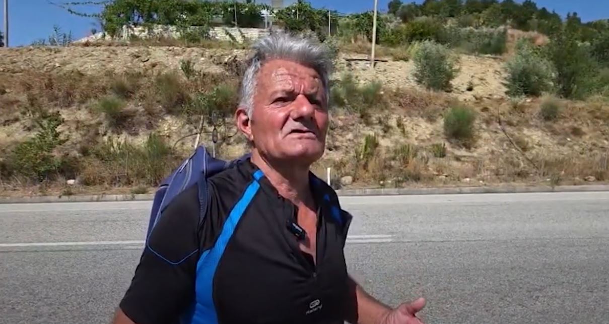 “Maratonomaku” shqiptar/ Nga Tepelena në Fier, ecën në këmbë për 8 orë