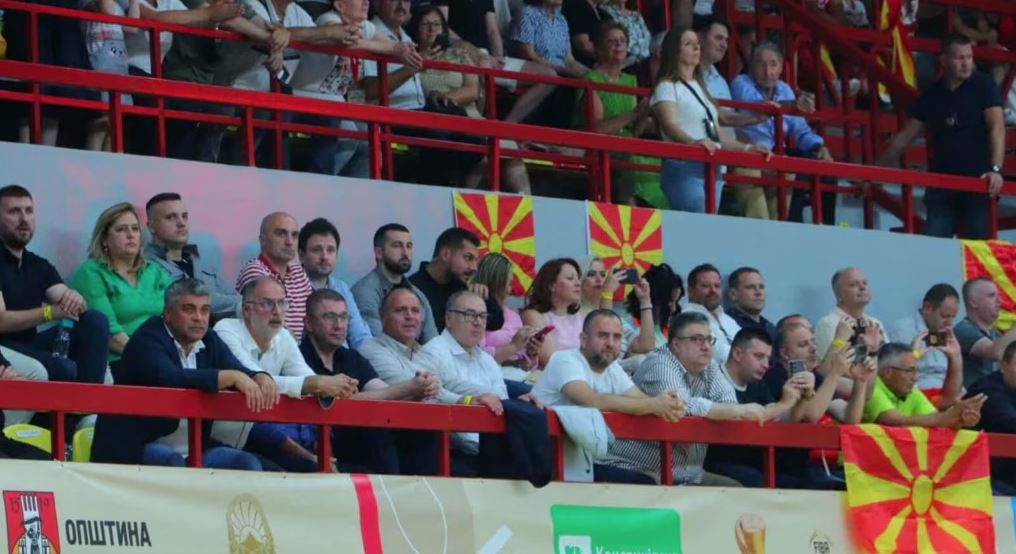 “Nuk i vura re”/ Thirrjet antishqiptare në Kumanovë, reagon për herë të parë Mickoski