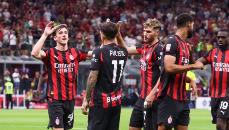 Milan debuton me fitore/ Skuadra kuqezi mundi 2-0 Barin dhe kalon në raundin e dytë të kupës