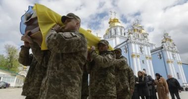 Rusia dhe Ukraina shkëmbejnë trupa të ushtarëve të vrarë në luftë