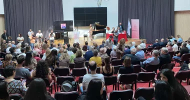 Seminari i Albanologjisë/ “Gjuhë dhe kulturë interesante”, të huajt mësojnë shqip