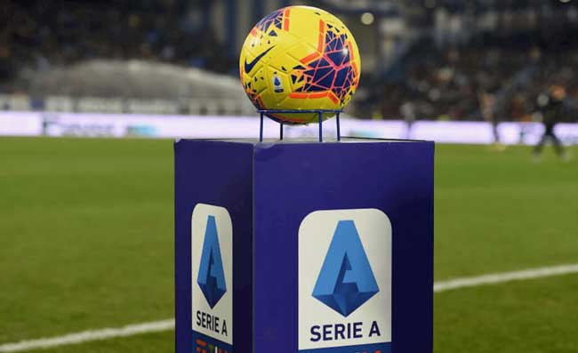 Nis gara për “Scudetto”/ Napoli dhe Inter, pretendentët e mëdhenj në sezonin e ri të Serie A