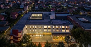 Rama ndan pamje nga shkolla 9-vjeçare në Kamëz: Krenar për shkollat e gjeneratës së re që kemi ndërtuar