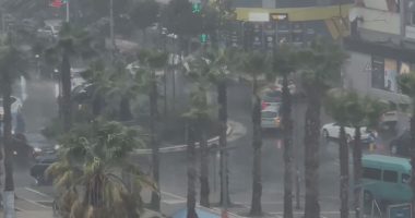 VIDEO/ Stuhi në Durrës, rrebeshe shiu dhe erëra të forta në qytetin bregdetar