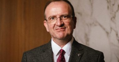 “Shkupi shkel ligjin për shqipen”/ Taravari: Institucionet nuk zbatojnë përdorimin e shqipes si gjuhë zyrtare