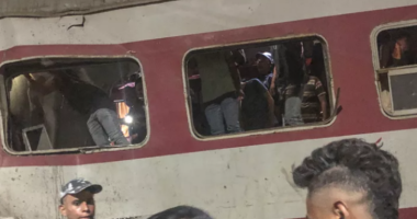 Del nga shinat treni në Egjipt, tre të vdekur dhe dhjetëra të plagosur