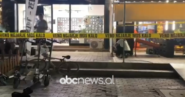 VIDEO/ Konflikti me dy të plagosur në Vlorë, pamje nga momenti i sherrit mes të rinjve