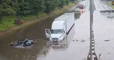 Moti i keq godet Bregun Lindor të SHBA, shkakton përmbytje në New York dhe New Xhersi