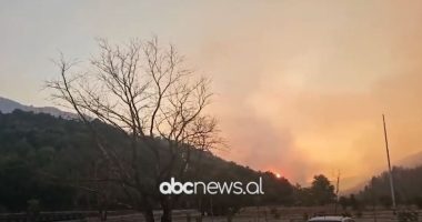 Zjarr te “Syri i Kaltër”/ Flakët i afrohen parkut natyror, evakuohen vizitorët