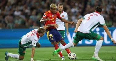 Spanja fiton, Gjermania zhgënjen/ Kampionët e Europës munden në transfertë 3-0 Bullgarinë