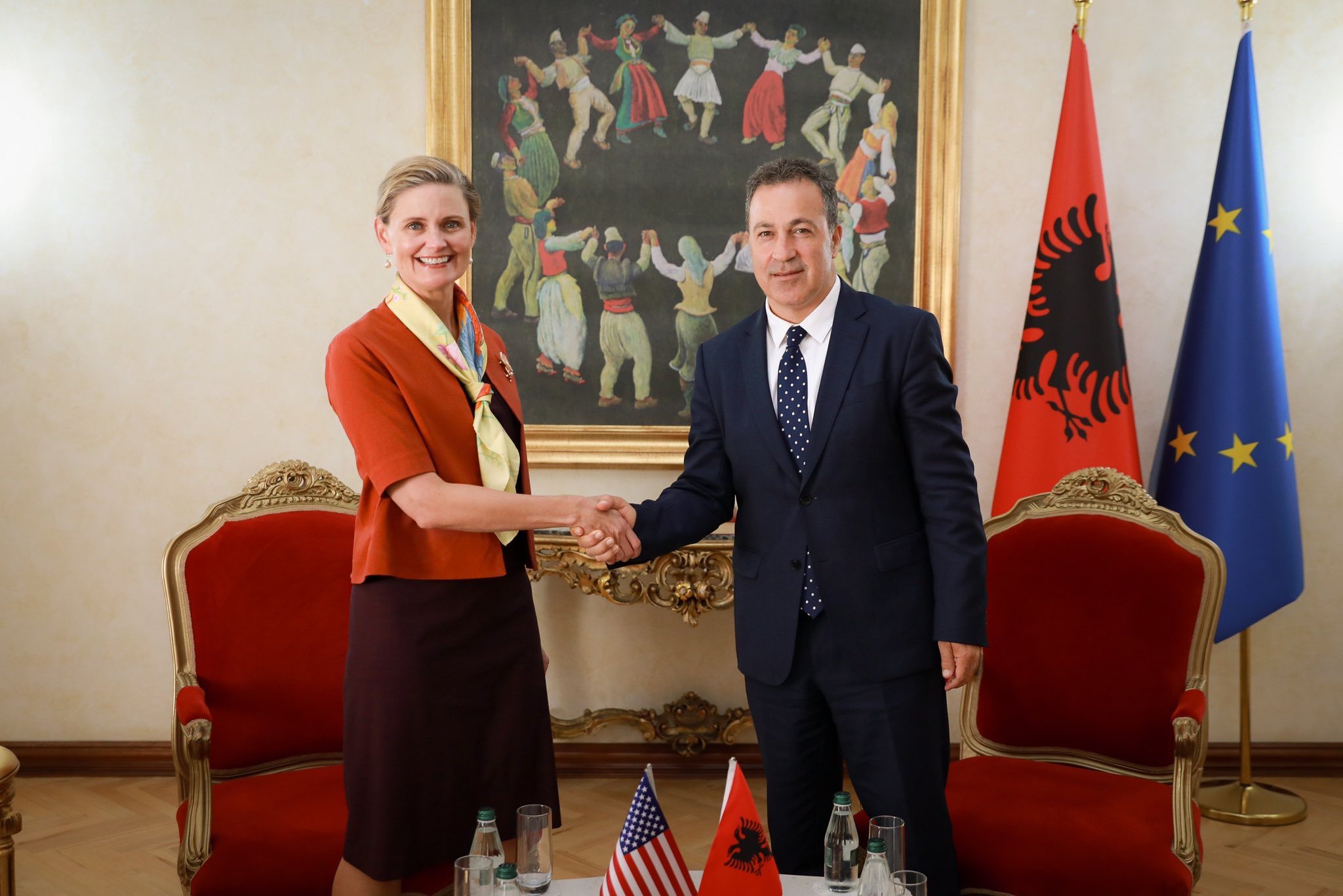 VanHorn takon Peleshin/ Diskutime për përparësitë e Kuvendit dhe fushat kyçe me interes për administratën Trump