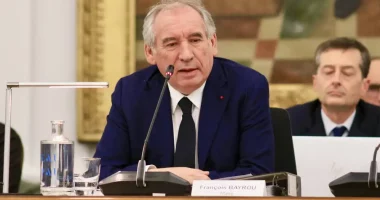 Kriza me buxhetin në Francë: Qeveria franceze në udhëkryq