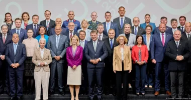 Po tani? BE kërkon mënyra të reja për të mbështetur Ukrainën