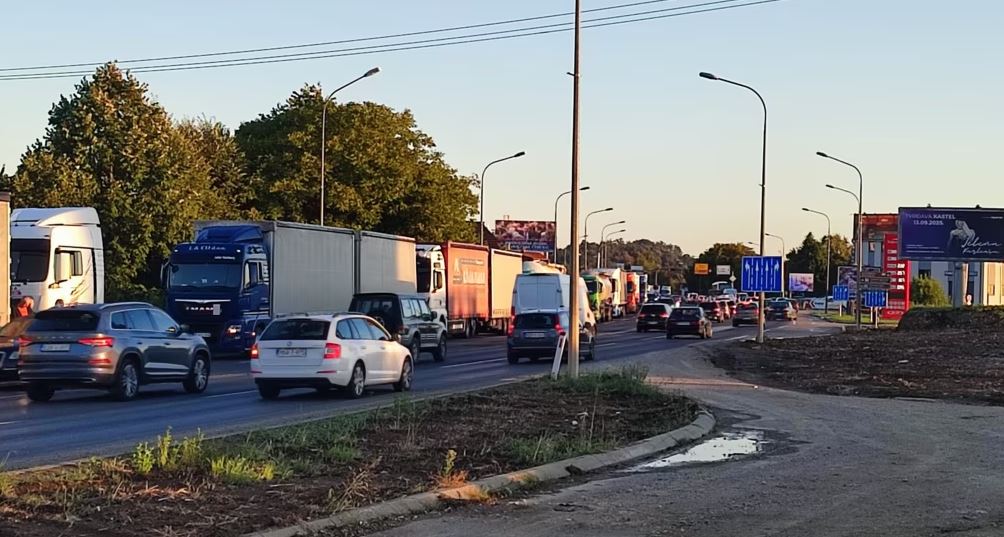 Transportuesit në Bosnje protestojnë kundër rregullave të BE-së